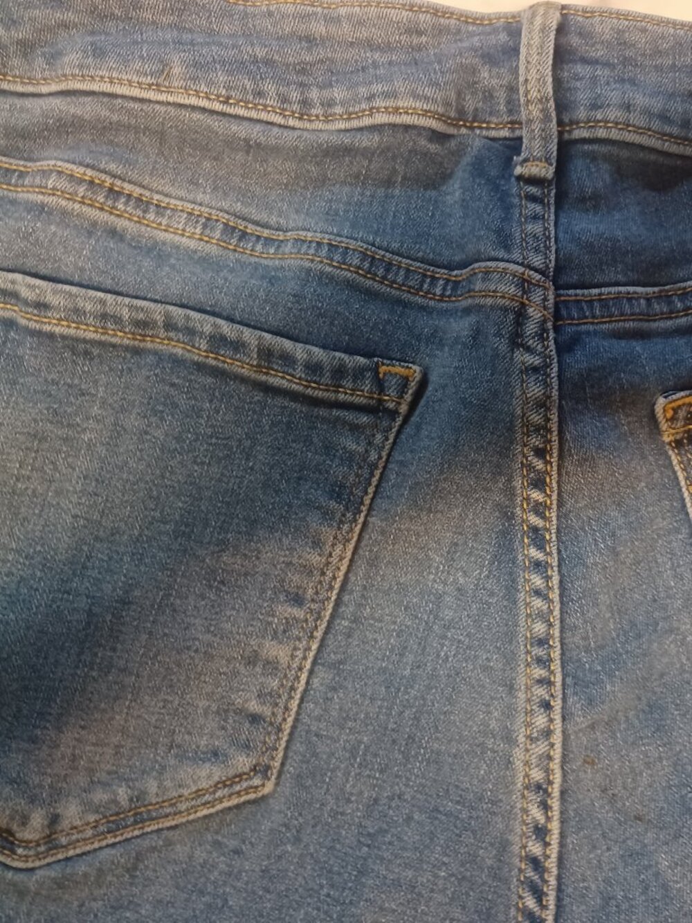 Old Navy Women's Blue Jeans Size 12 - Picture 3 of 6